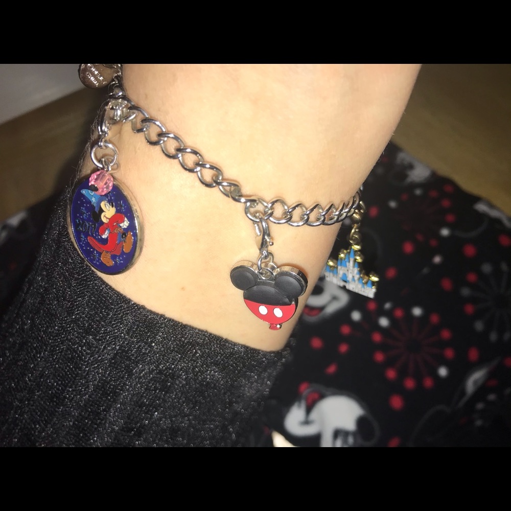 Disney charm bracelets - Picture 5 of 7
